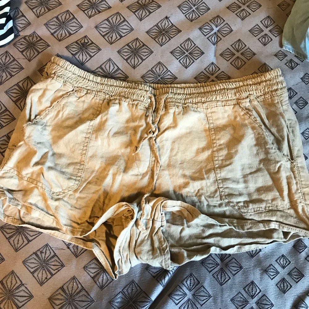 Rewind Size L juniors linen shorts